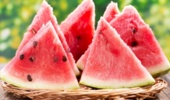 هندوانه؛ گیاهی کم‌آب‌بر یا اسرافکار منابع آبی؟