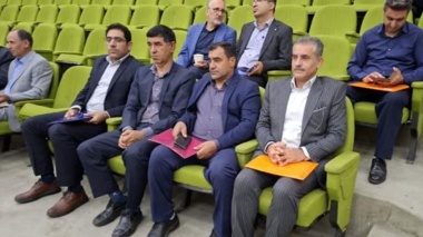 حضور فعال محققان مرکز تحقیقات کشاورزی گلستان در گردهمایی سالیانه برنامه‌ریزی تحقیقات و تولید بذور غلات آبی کشور